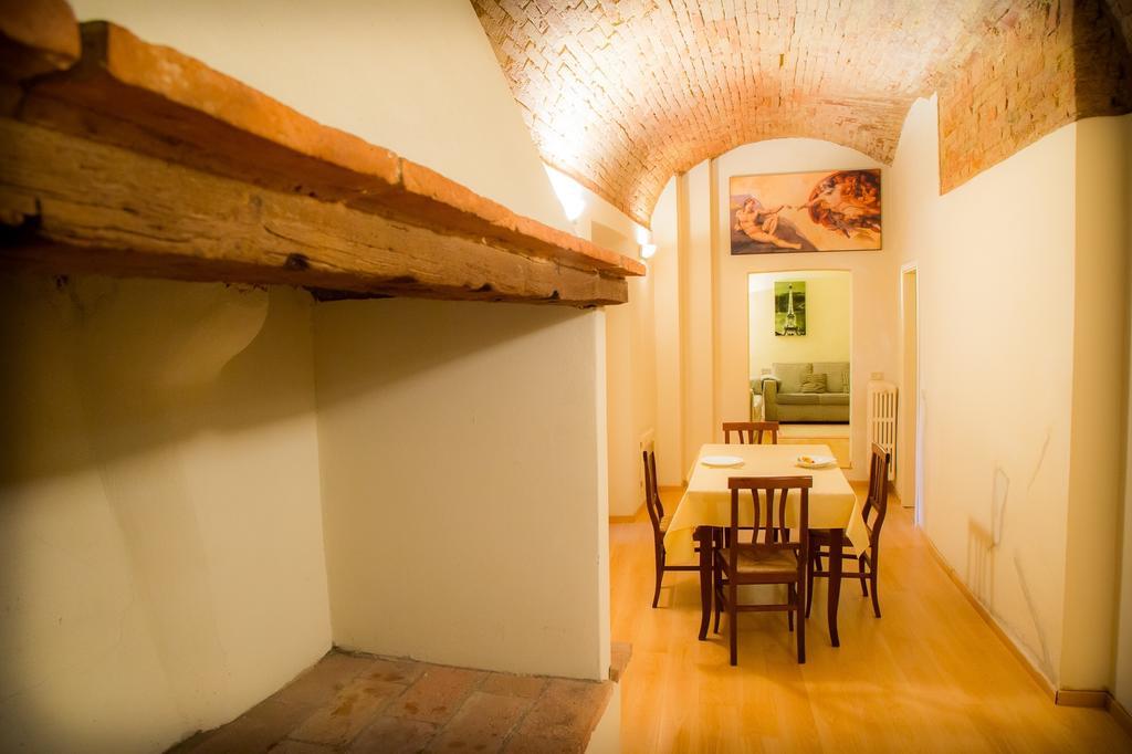 Отель Antica Cisterna Сиена Экстерьер фото